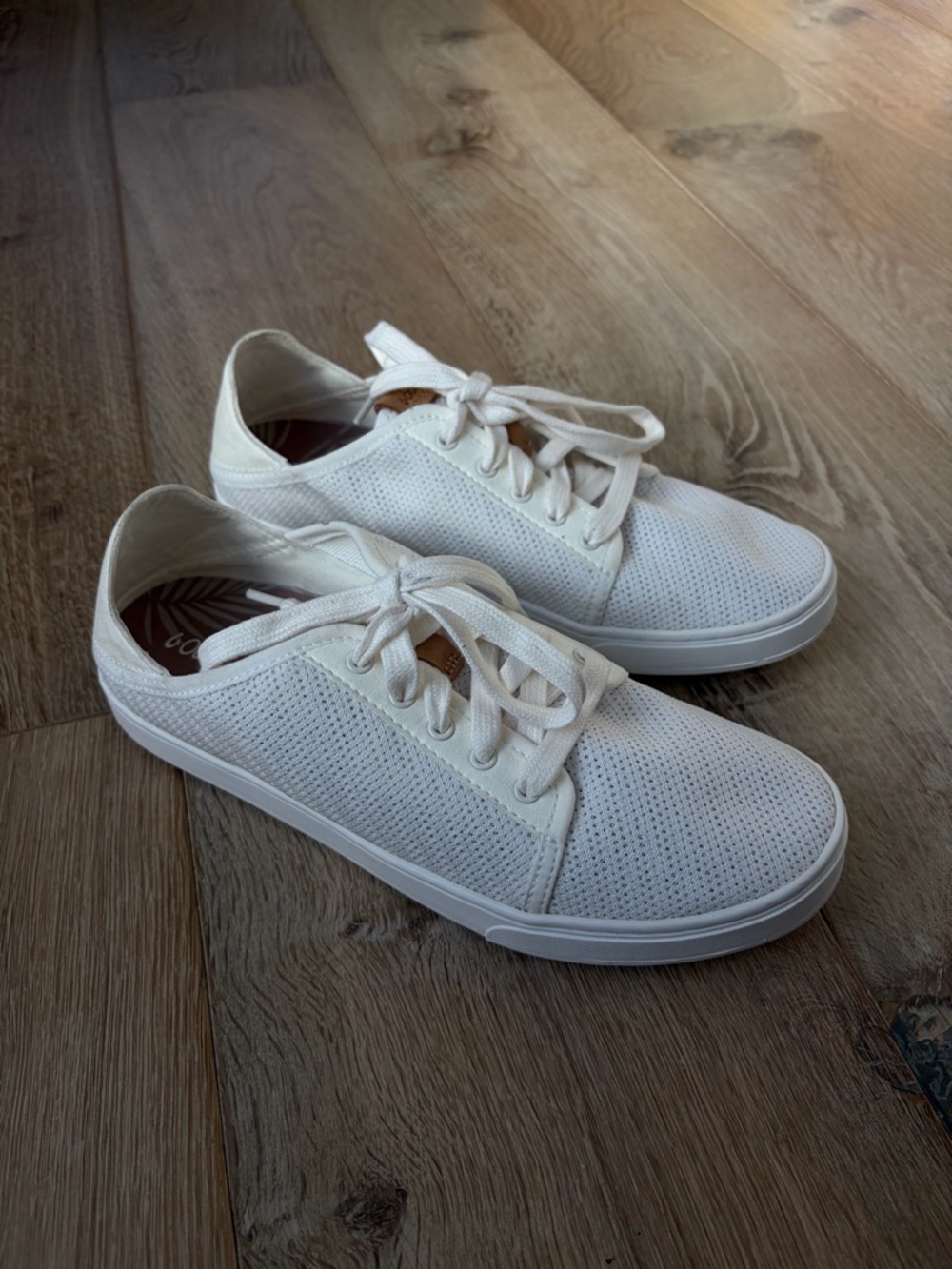 Women’s OluKai Pehuea Li White Mesh Sneaker